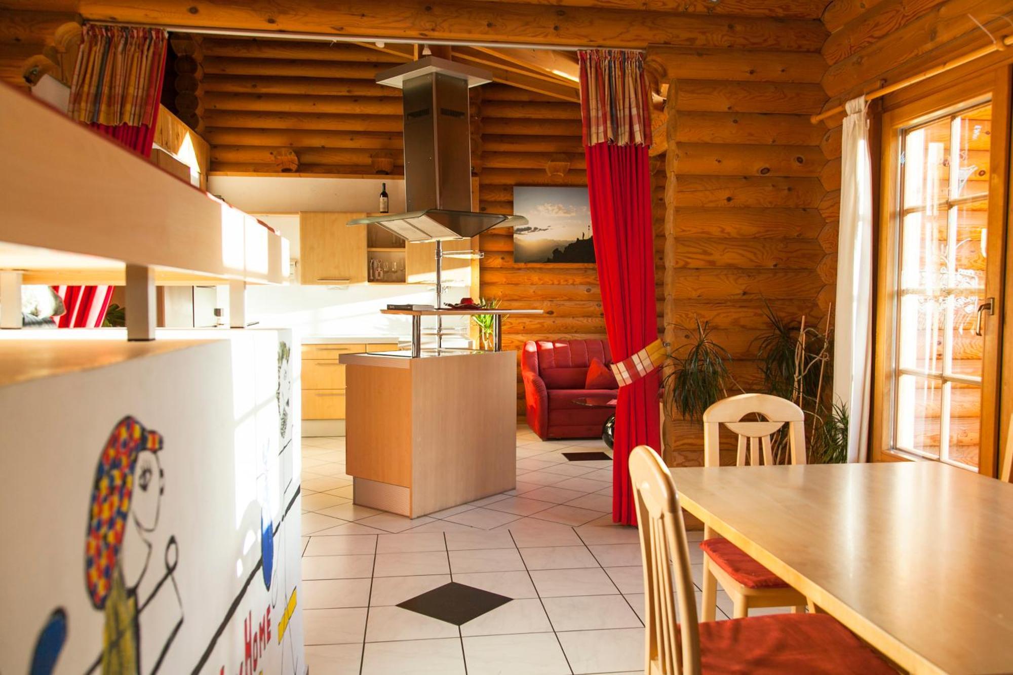 Camping Dreilaendereck Blockhuetten & Apartments Ried im Oberinntal Camera foto